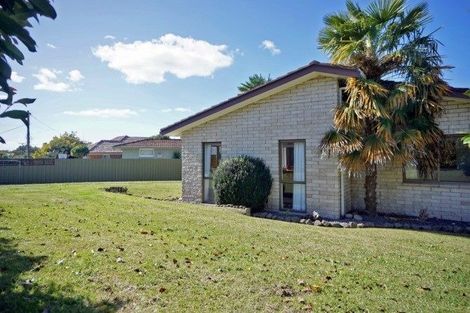 Photo of property in 40 Dunlop Road, Te Puke, 3119