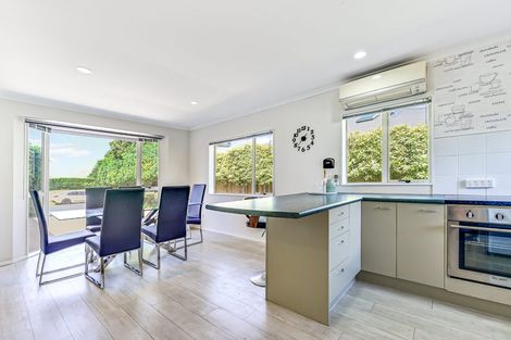 Photo of property in 4 Abergeldie Way, Cambridge, 3434