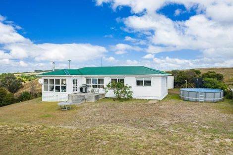 Photo of property in 143 Rangiora Road, Kaiwaka, 0573