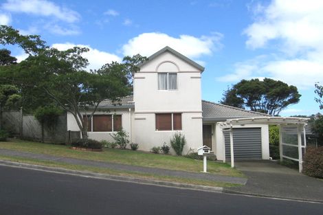 Photo of property in 2/20 Witheford Drive, Bayview, Auckland, 0629