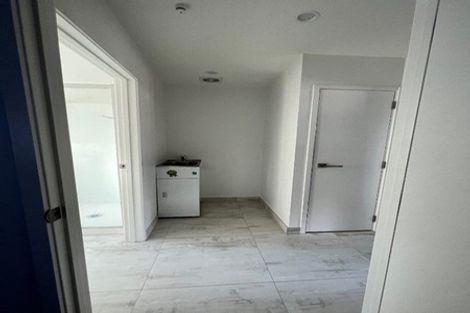 Photo of property in 5 Poutawa Lane, Clarks Beach, 2122