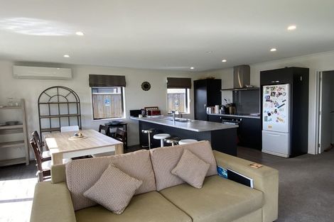 Photo of property in 8 Sholto Duncan Crescent, Halswell, Christchurch, 8025