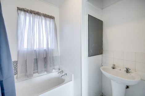 Photo of property in 355 Flaxmere Avenue, Flaxmere, Hastings, 4120