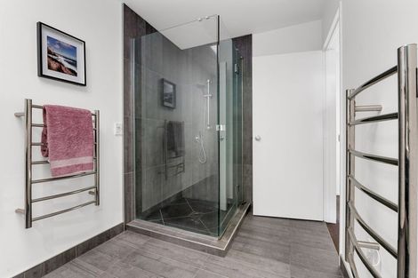 Photo of property in 10 Strata View, Western Heights, Hamilton, 3200