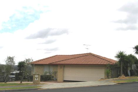 Photo of property in 39 Bluebird Crescent, Unsworth Heights, Auckland, 0632