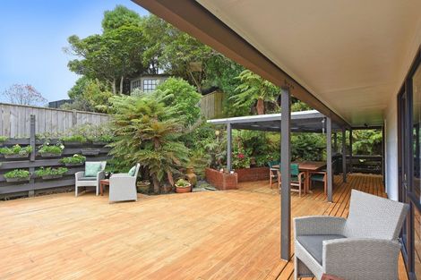 Photo of property in 97 Blue Mountains Road, Pinehaven, Upper Hutt, 5371