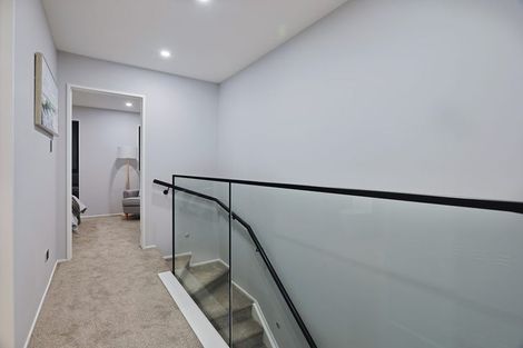 Photo of property in 1 Tacitus Place, Totara Vale, Auckland, 0629