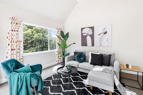 Photo of property in 24 Saunders Close, Whitby, Porirua, 5024