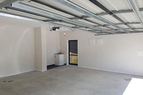 Photo of property in 28 Wautaiti Drive, Riverhead, 0820