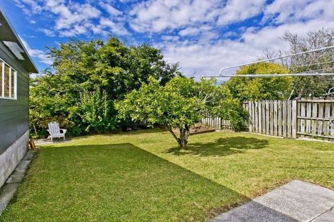 Photo of property in 13 Bruce Road, Glenfield, Auckland, 0629