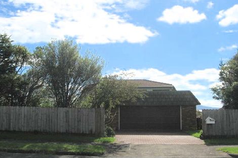Photo of property in 7 Pitlochry Place, Highland Park, Auckland, 2010