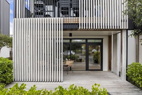 Photo of property in 4/169 Hobsonville Point Road, Hobsonville, Auckland, 0616