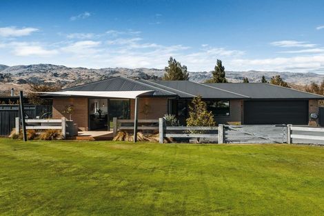 Photo of property in 78 Stratford Drive, Mount Pisa, Cromwell, 9383