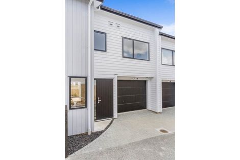 Photo of property in 7b Kotahi Road, Mount Wellington, Auckland, 1062
