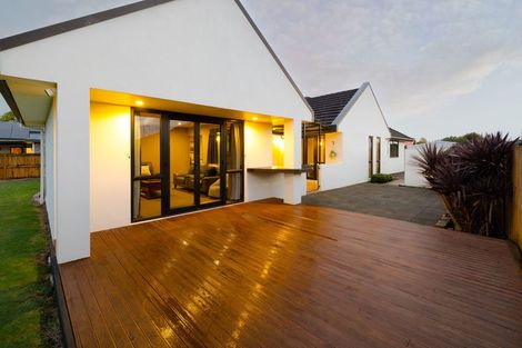 Photo of property in 10 Drumfearn Place, Rototuna, Hamilton, 3210