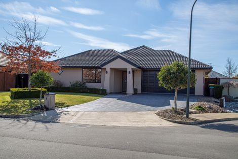 Photo of property in 7 Baltic Place, Northwood, Christchurch, 8051