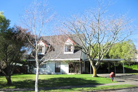 Photo of property in 79 James Cook Street, Havelock North, 4130
