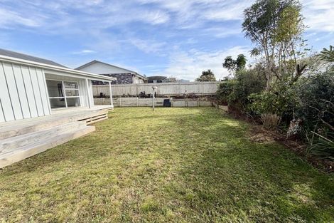 Photo of property in 8 Fantome Place, Whalers Gate, New Plymouth, 4310