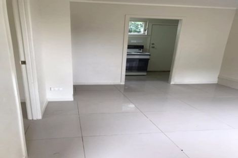 Photo of property in 1/542 Swanson Road, Ranui, Auckland, 0612