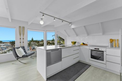 Photo of property in 1/29 Prospect Terrace, Milford, Auckland, 0620