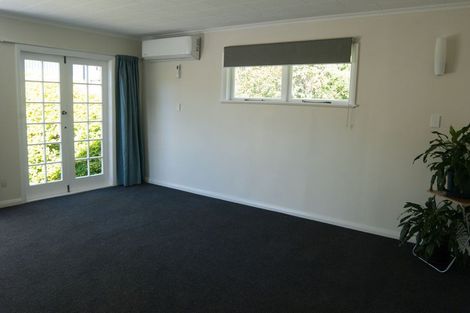 Photo of property in 18 Trelissick Crescent, Ngaio, Wellington, 6035