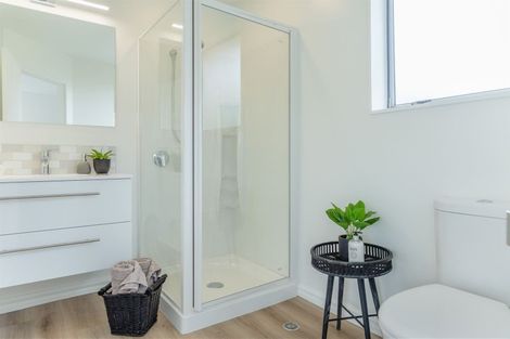 Photo of property in 99a Avonhead Road, Avonhead, Christchurch, 8042