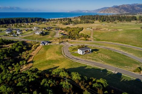 Photo of property in 13 Knowles Crescent, Kaikoura Flat, Kaikoura, 7371