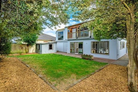 Photo of property in 2/147 Springfield Road, St Albans, Christchurch, 8014
