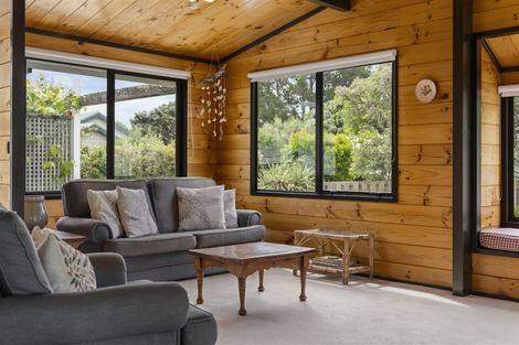 Photo of property in 5 Courtney Close, Pauanui, Hikuai, 3579