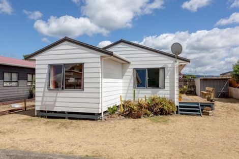 Photo of property in 129b Barbara Avenue, Whangamata, 3620