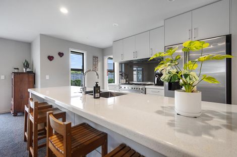 Photo of property in 16 Lilac Close, Cambridge, 3434