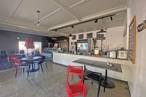 Photo of property in 82 Palmerston Street, Hamilton Lake, Hamilton, 3204