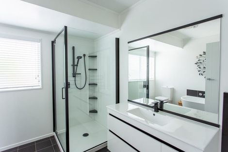 Photo of property in 43 Taverner Street, Carterton, 5713