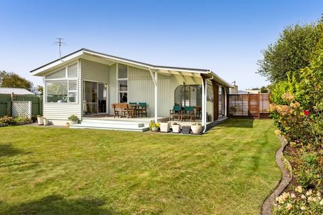 Photo of property in 30a Disraeli Street, Hawera, 4610
