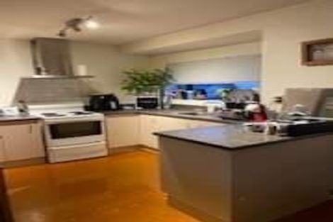 Photo of property in 1/7 Romulus Place, Totara Vale, Auckland, 0629