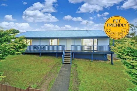 Photo of property in 106 Unsworth Drive, Unsworth Heights, Auckland, 0632