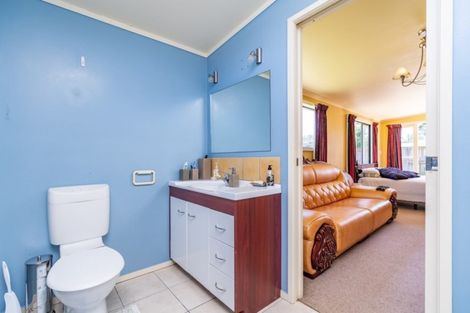 Photo of property in 6 Shoemaker Road, Waipu, 0510