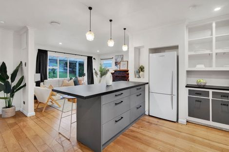 Photo of property in 54 Waimea Street, Westown, New Plymouth, 4310