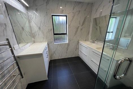 Photo of property in 2/170 Bucklands Beach Road, Bucklands Beach, Auckland, 2012