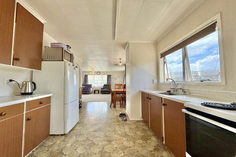 Photo of property in 12 Wairoa Place, Tokoroa, 3420