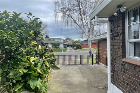 Photo of property in 17 Caulfield Place, Awapuni, Palmerston North, 4412