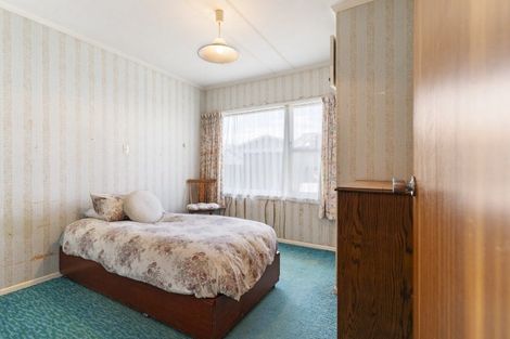 Photo of property in 2 Taverner Street, Carterton, 5713