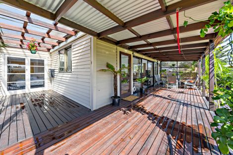 Photo of property in 218 Maunsell Road, Port Waikato, Tuakau, 2695