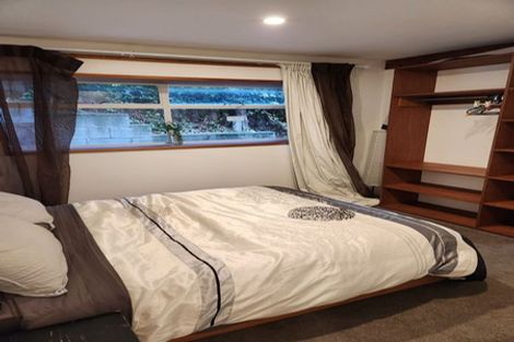 Photo of property in 34 Cannon Hill Crescent, Mount Pleasant, Christchurch, 8081