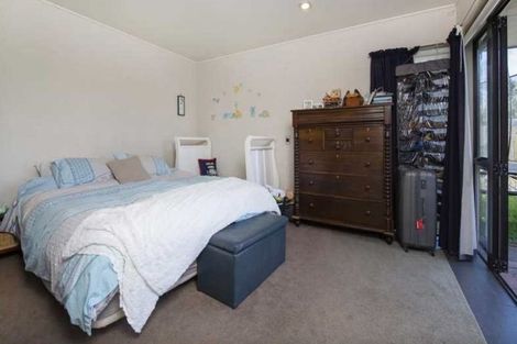 Photo of property in 30 Meadowland Drive, Somerville, Auckland, 2014