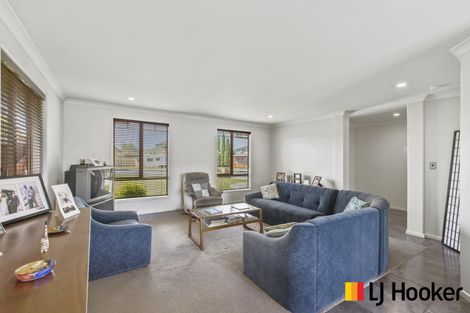 Photo of property in 33 Parkhaven Drive, Rosehill, Papakura, 2113