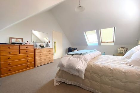 Photo of property in 18b Mountain Road, Mount Wellington, Auckland, 1072