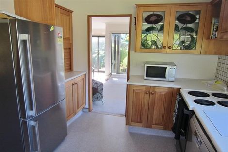 Photo of property in 10 Arthur Street, Paraparaumu Beach, Paraparaumu, 5032