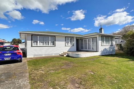 Photo of property in 21 Camellia Avenue, Aramoho, Whanganui, 4500