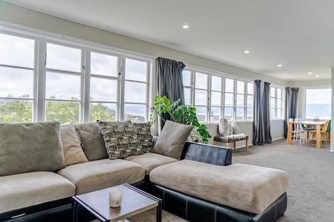 Photo of property in 94 Nicholson Road, Khandallah, Wellington, 6035